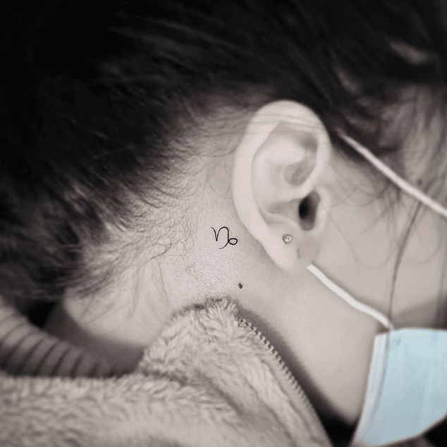 86b992_a9ccab616584439ca6cb972e518d94a4~mv2